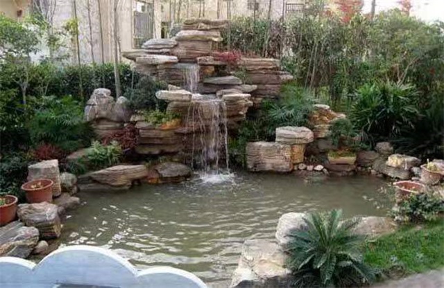 长宁庭院假山鱼池设计